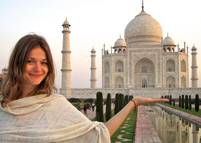Guest sightseeing at the Taj Mahal